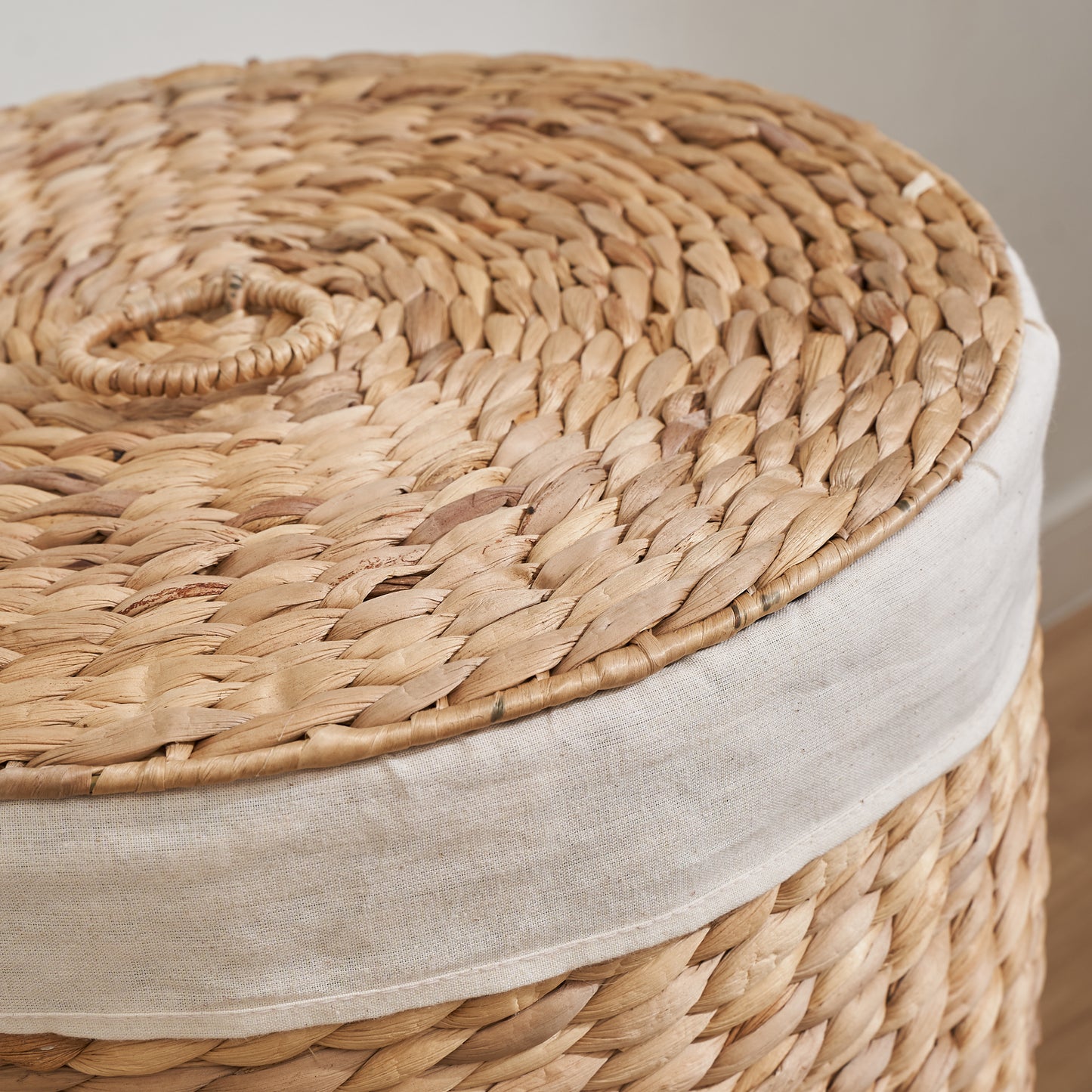 Chic Woven Laundry Basket with Lid