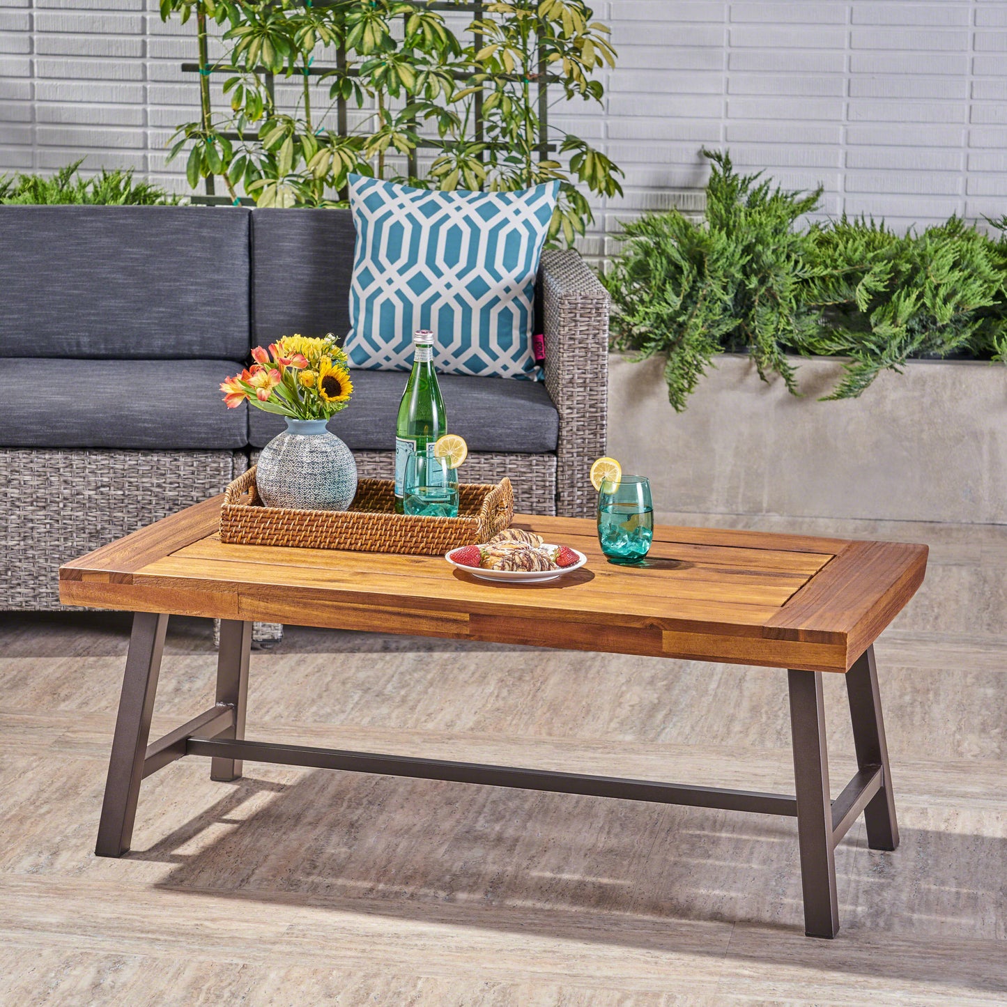 Carlisle Chic Coffee Table