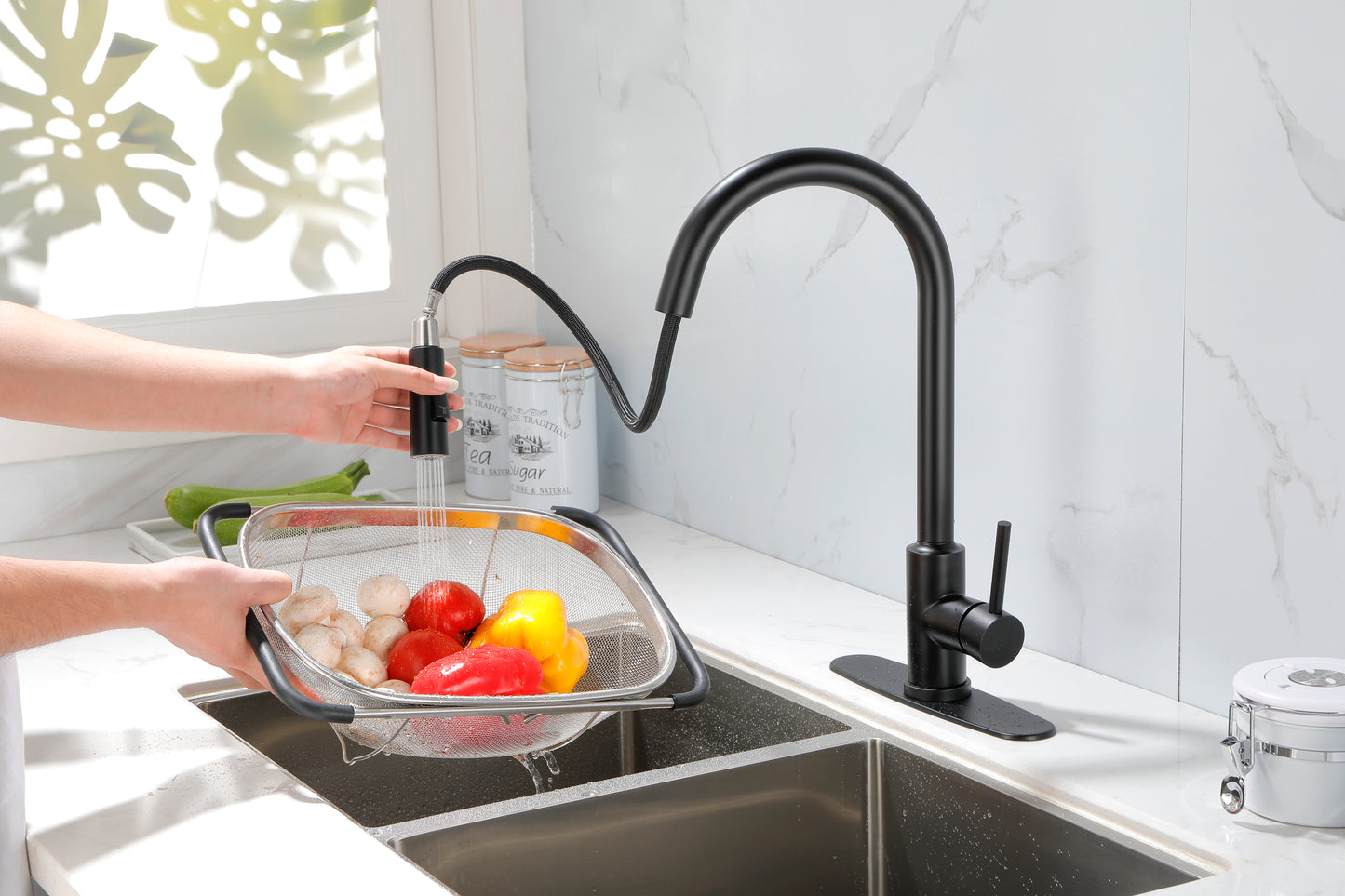 Spray & Splash Kitchen Faucet