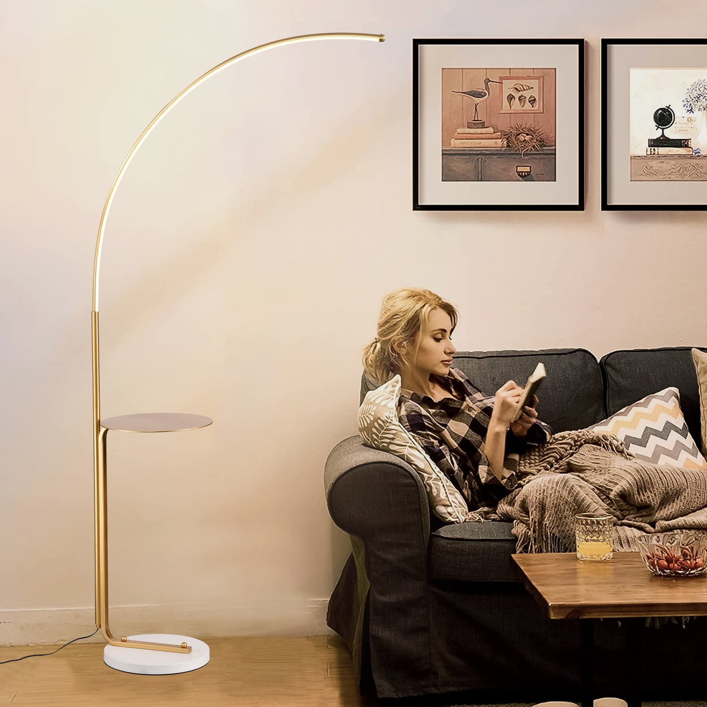 Chic Gold LED Floor Lamp - Perfect for Reading & Relaxing!