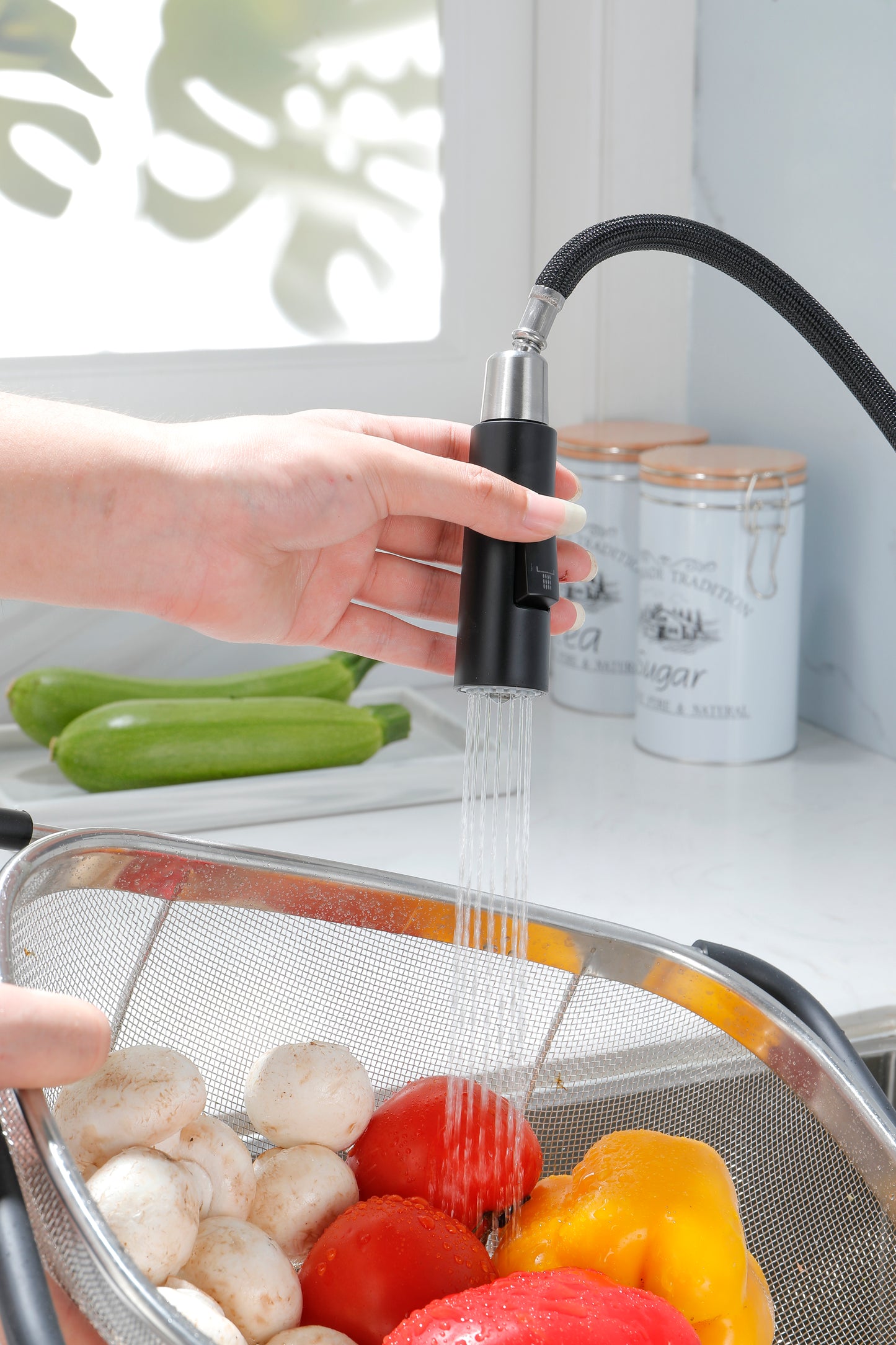 Spray & Splash Kitchen Faucet