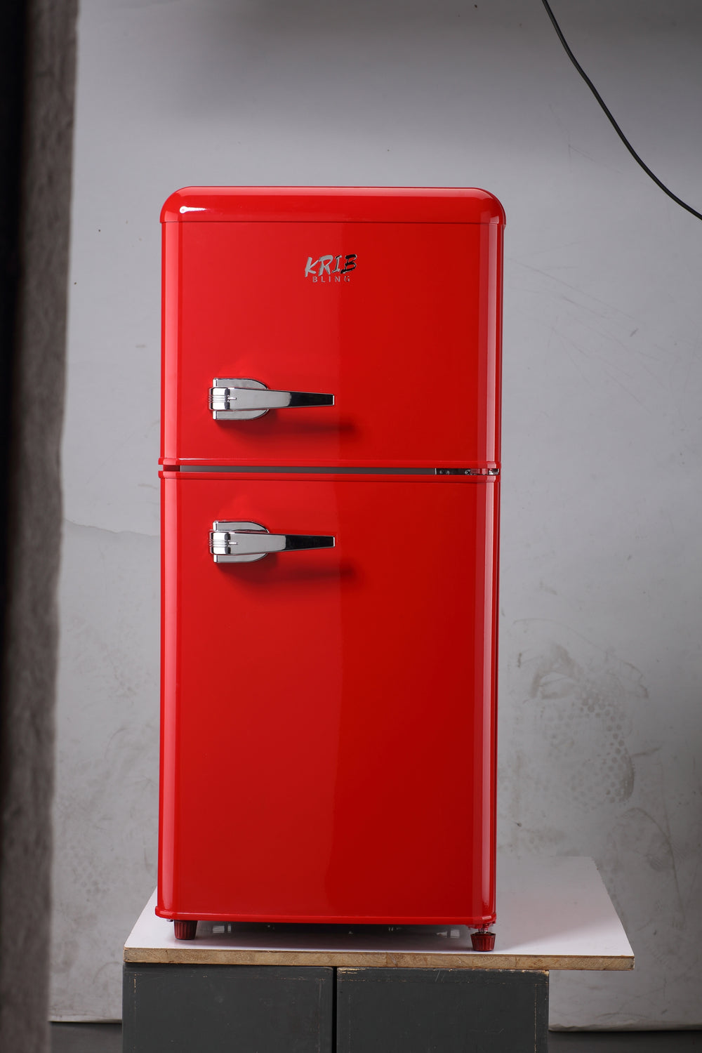 Chic Red Mini Fridge with Freezer – Perfect for Any Space!