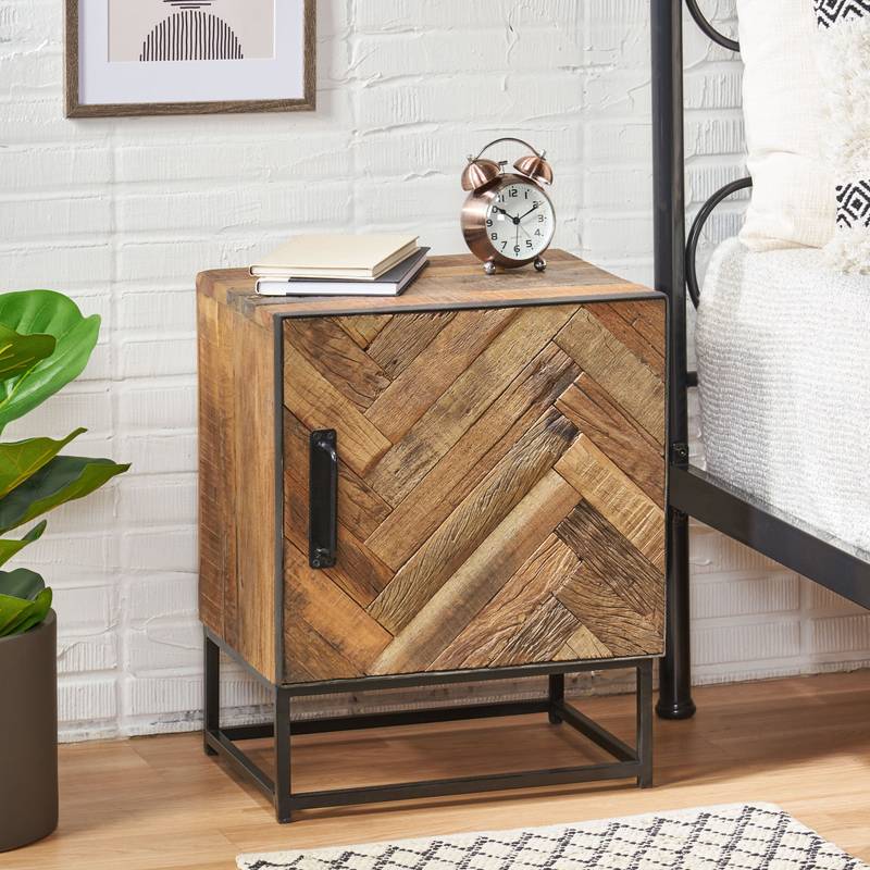 Dreamy Night Stand