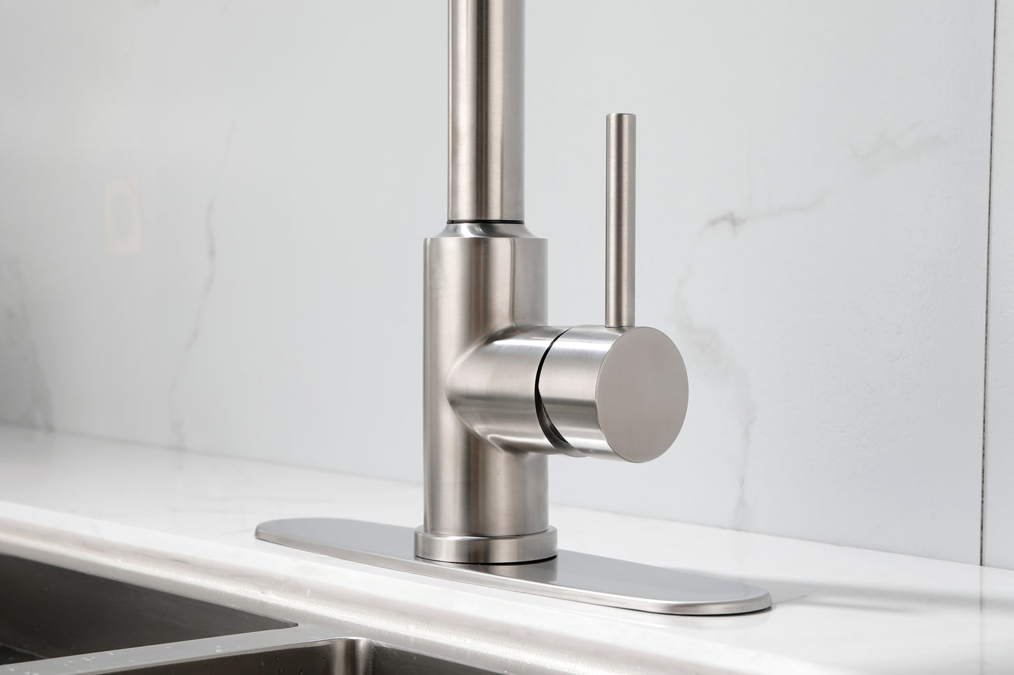 Easy Pull-Down Kitchen Faucet