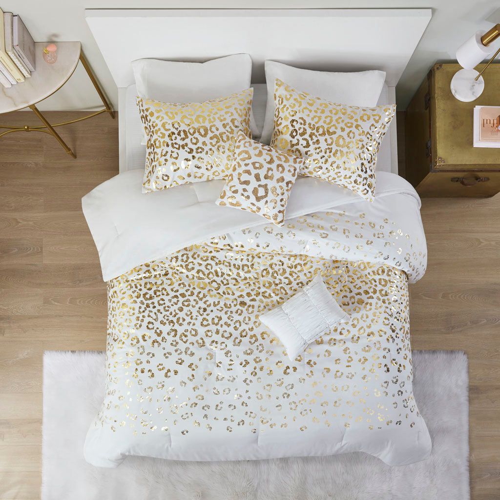 Shimmering Animal Print Comforter Set