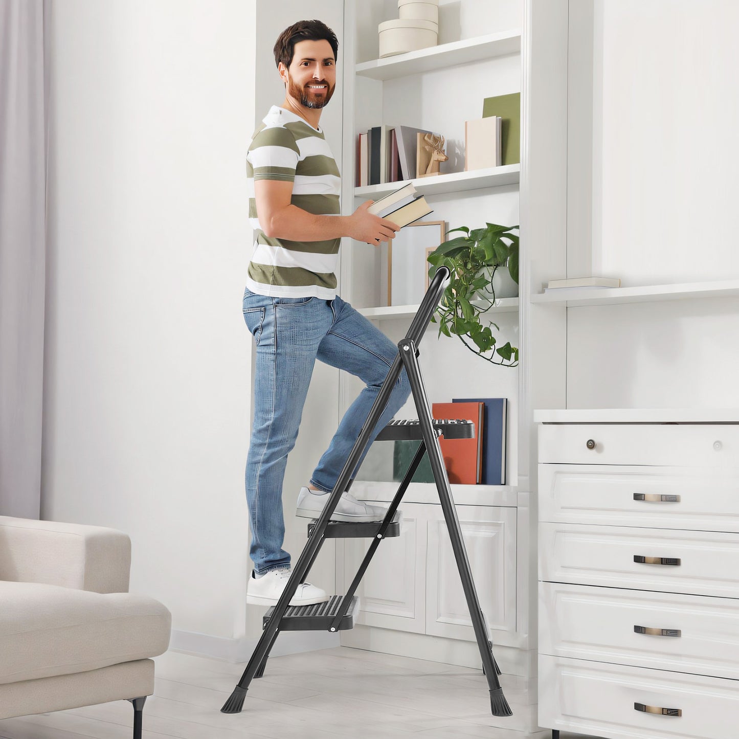 Easy Fold Non-Slip Step Ladder