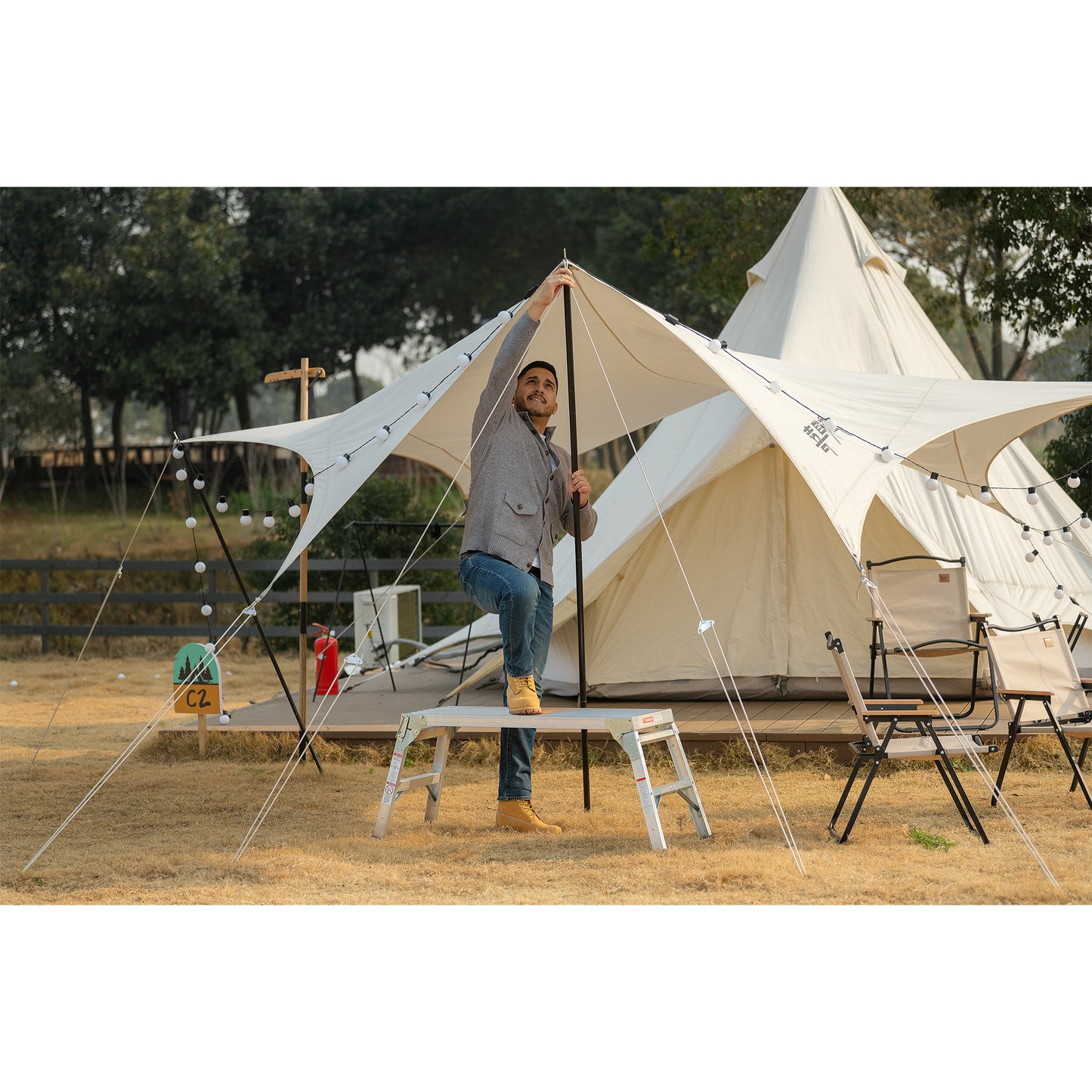 Versatile Folding Aluminum Workbench Ladder