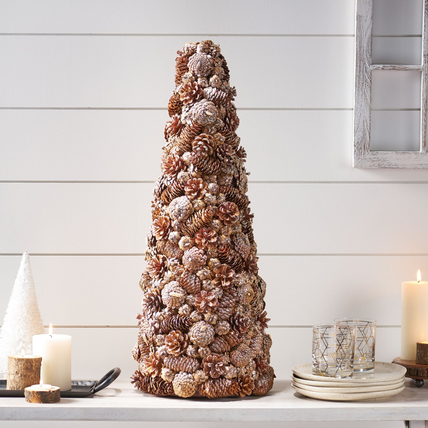 Pine Cone Charm Table Tree