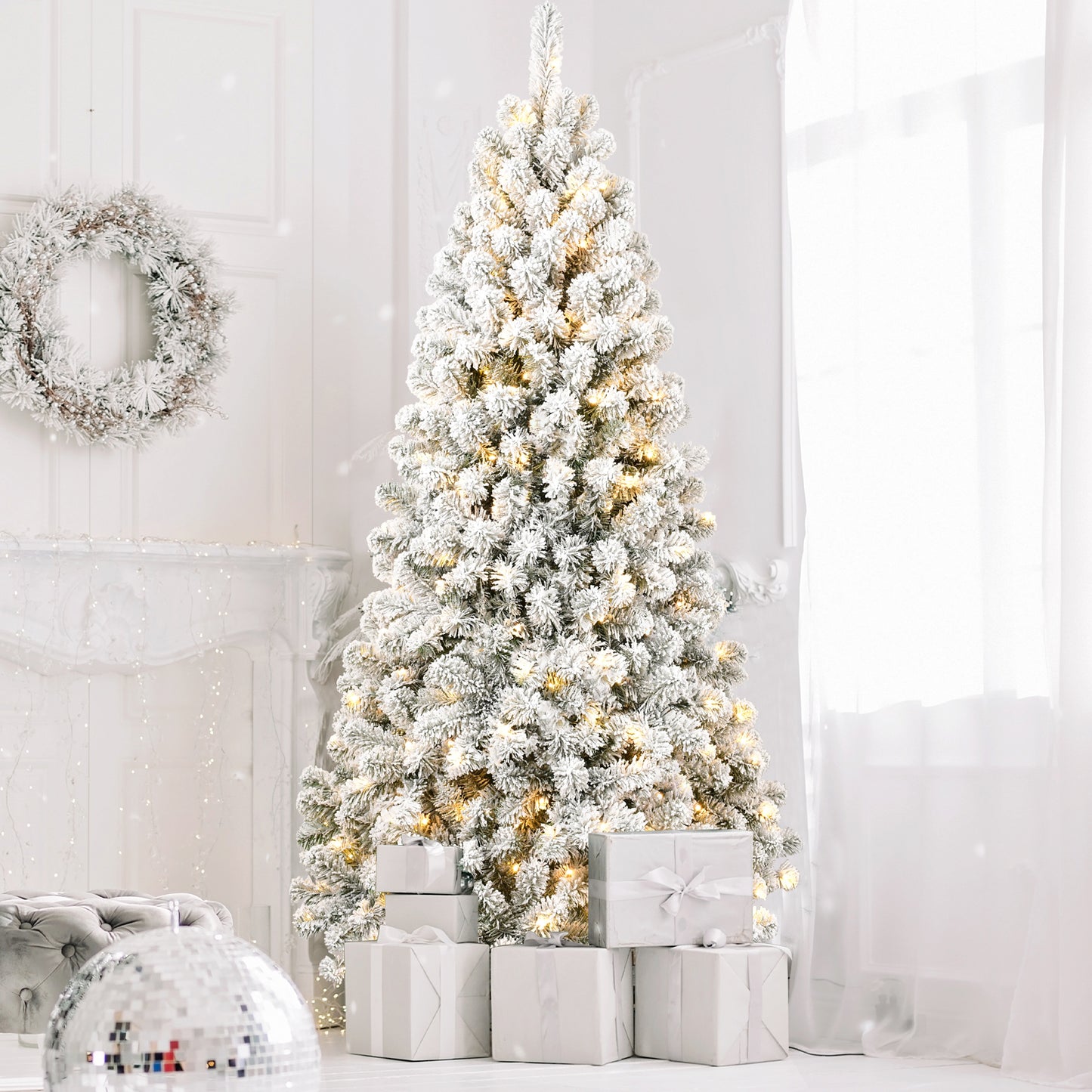 Shimmering Christmas Glow Tree