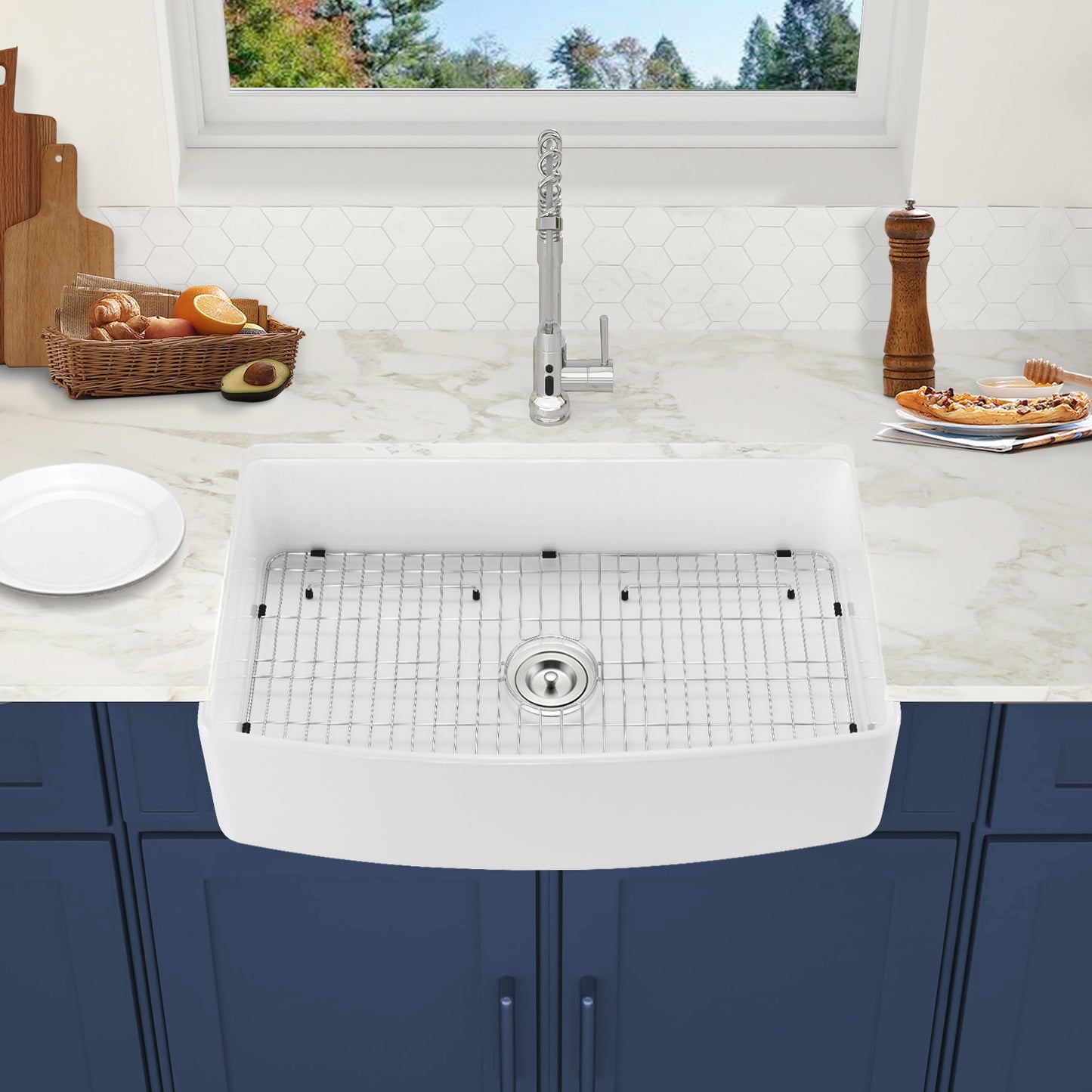 Charming Farmhouse Apron Sink