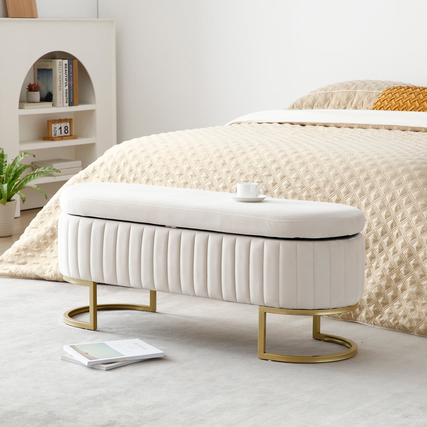 Chic Velvet Storage Bench with Golden Legs