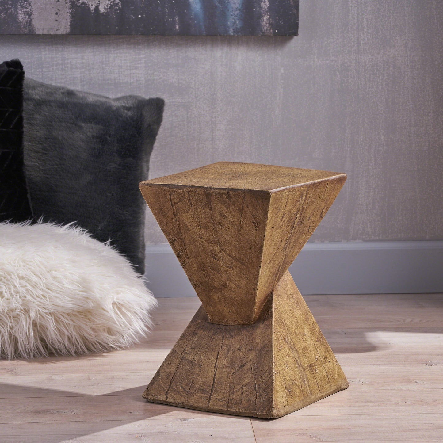 Chic Tess Side Table