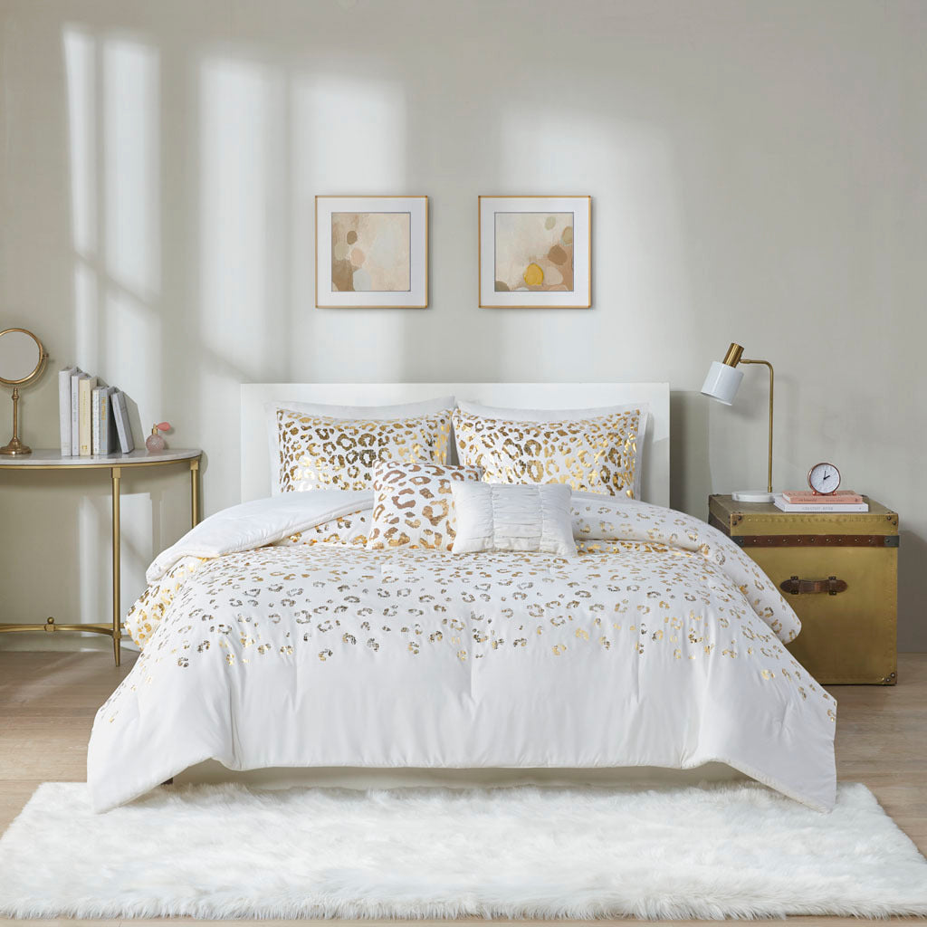 Shimmering Animal Print Comforter Set