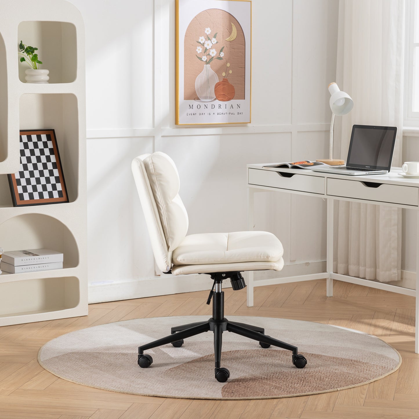 Bizerte Swivel Comfort Chair