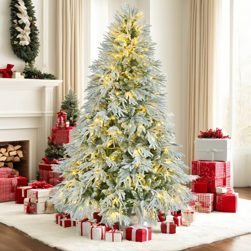 Snowy Sparkle Christmas Tree