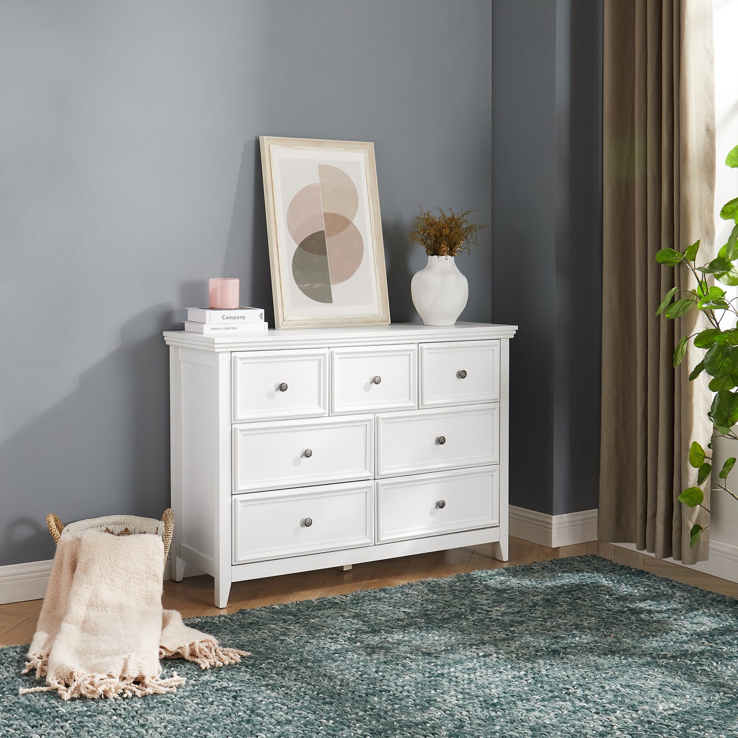 Chic White 7-Drawer Dresser