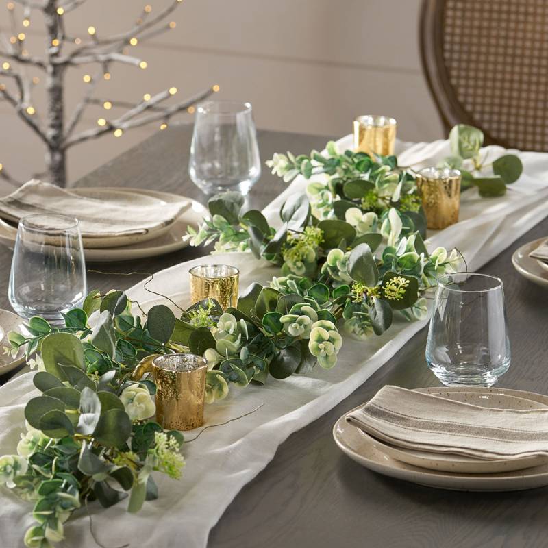 Lush Leaves Garland