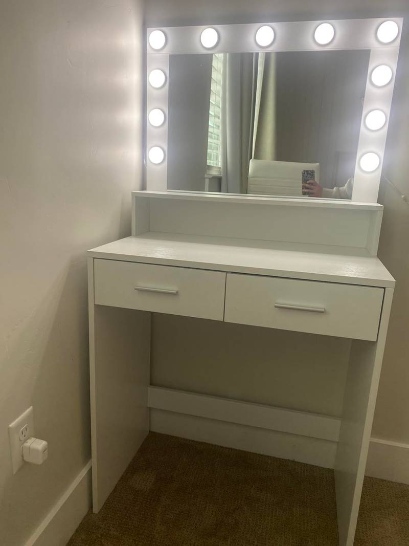 Glam Light-Up Vanity Desk with Storage