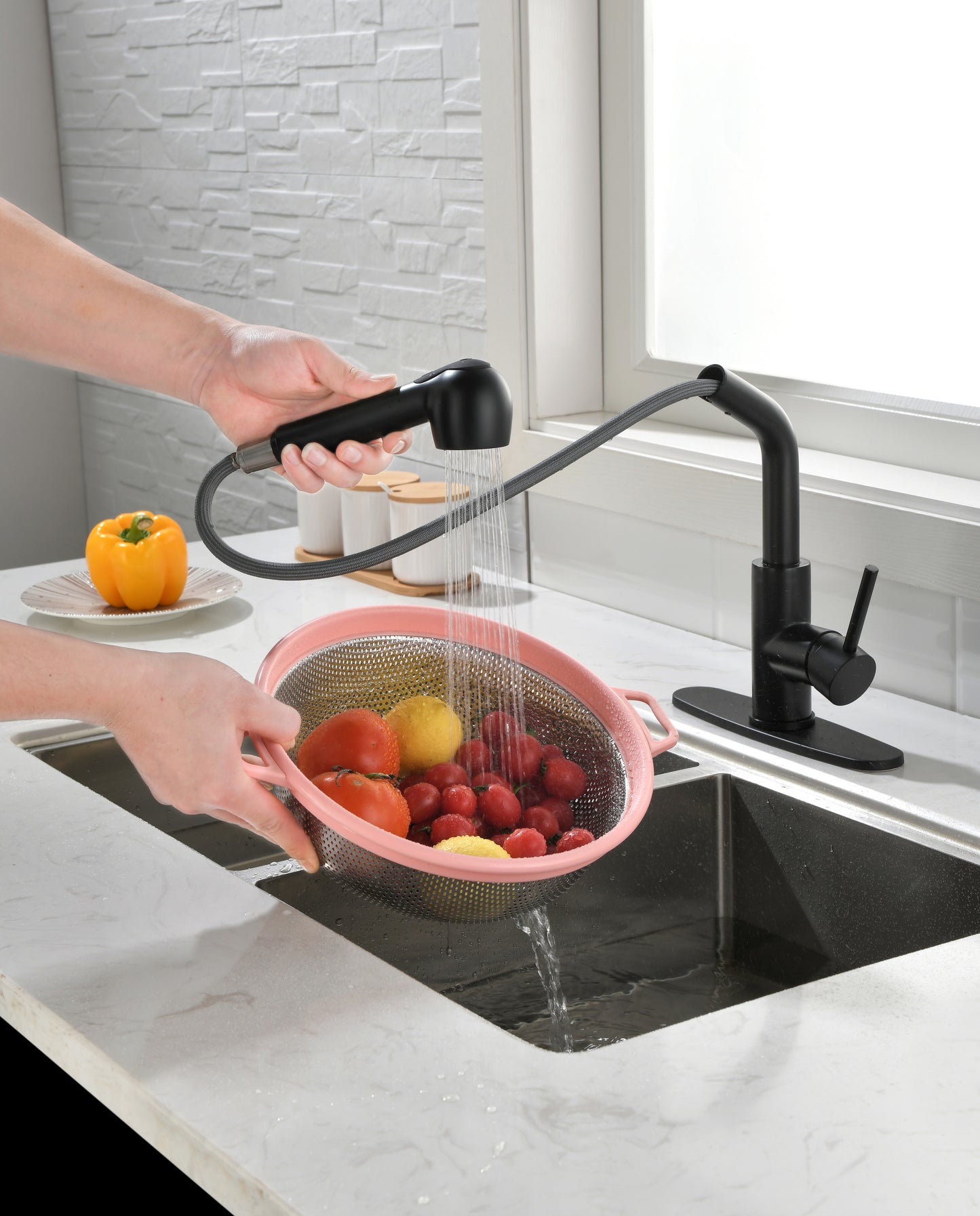 Sleek Black Pull-Down Kitchen Faucet