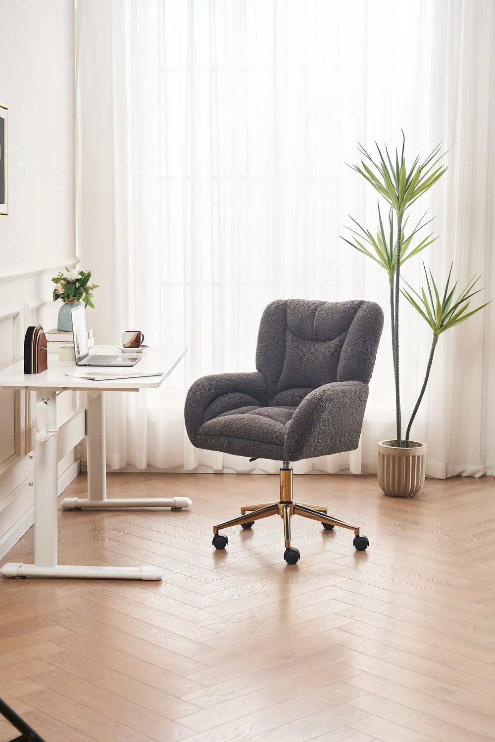 Cozy Swivel Teddy Chair with Gold Base