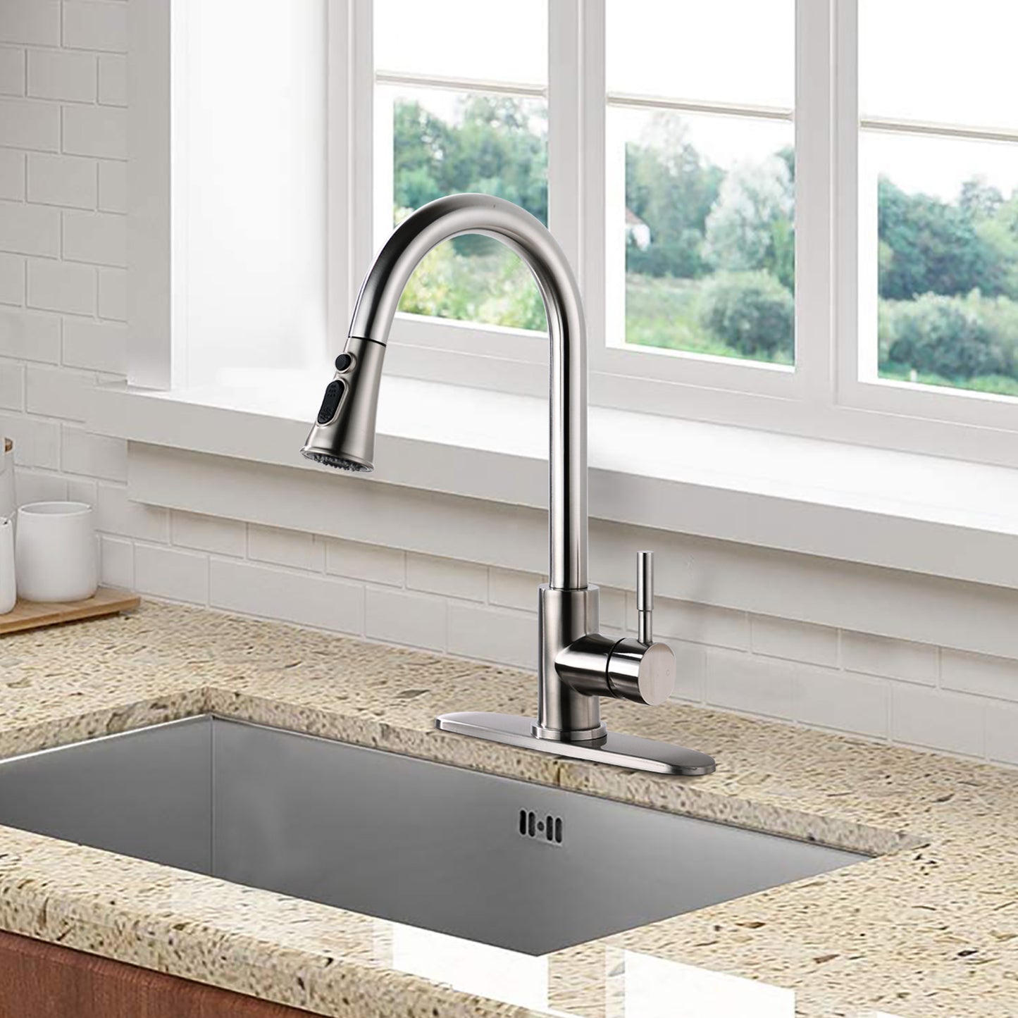 Sleek Pull-Down Kitchen Faucet with Sprayer