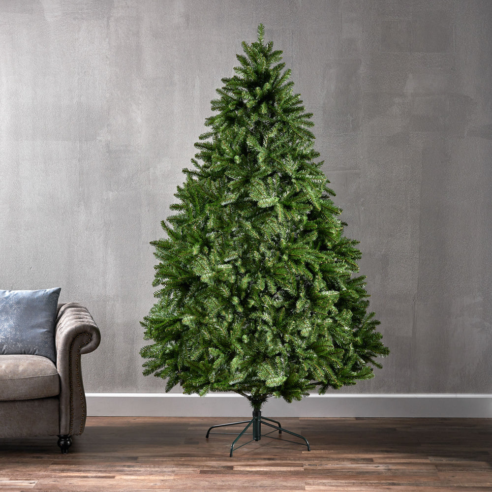 Norway Hinged Christmas Tree with Full, Lush Tips