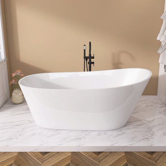 Classic Oval Soaking Tub - Elegant Freestanding Bath Experience