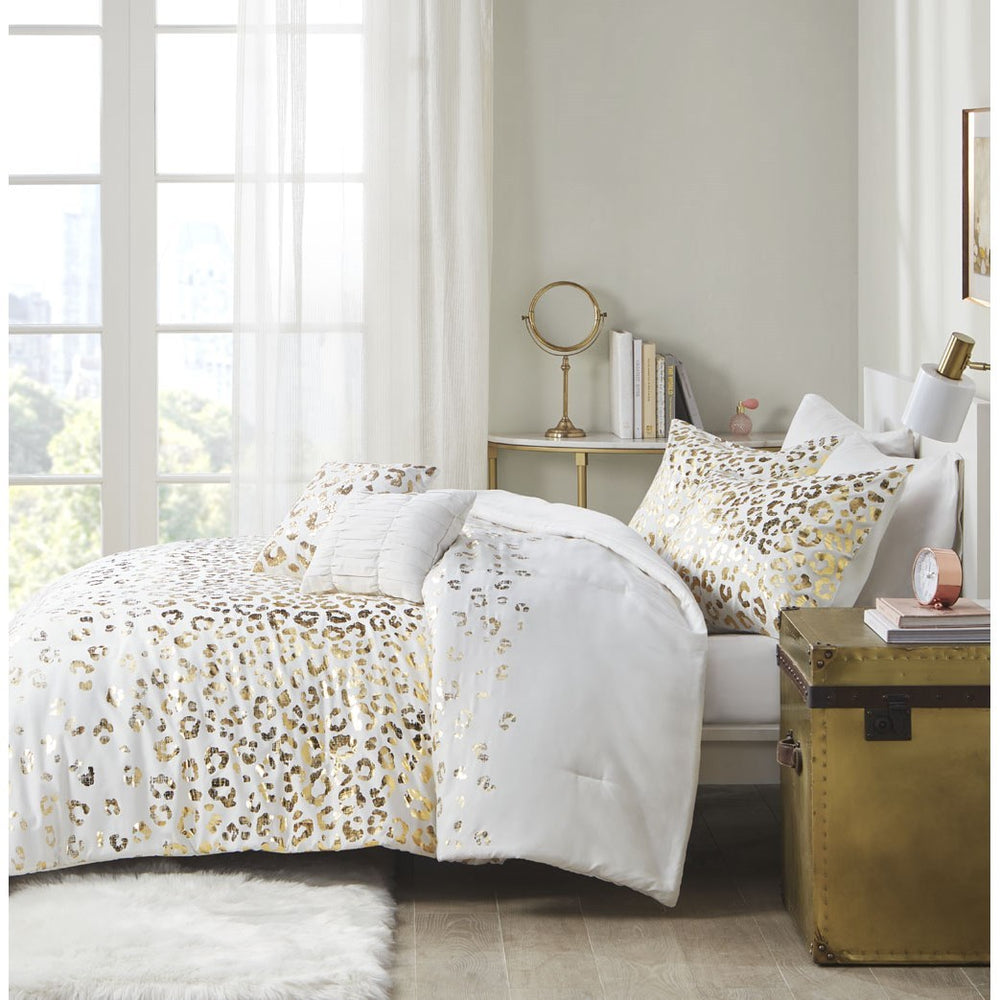 Shimmering Animal Print Comforter Set