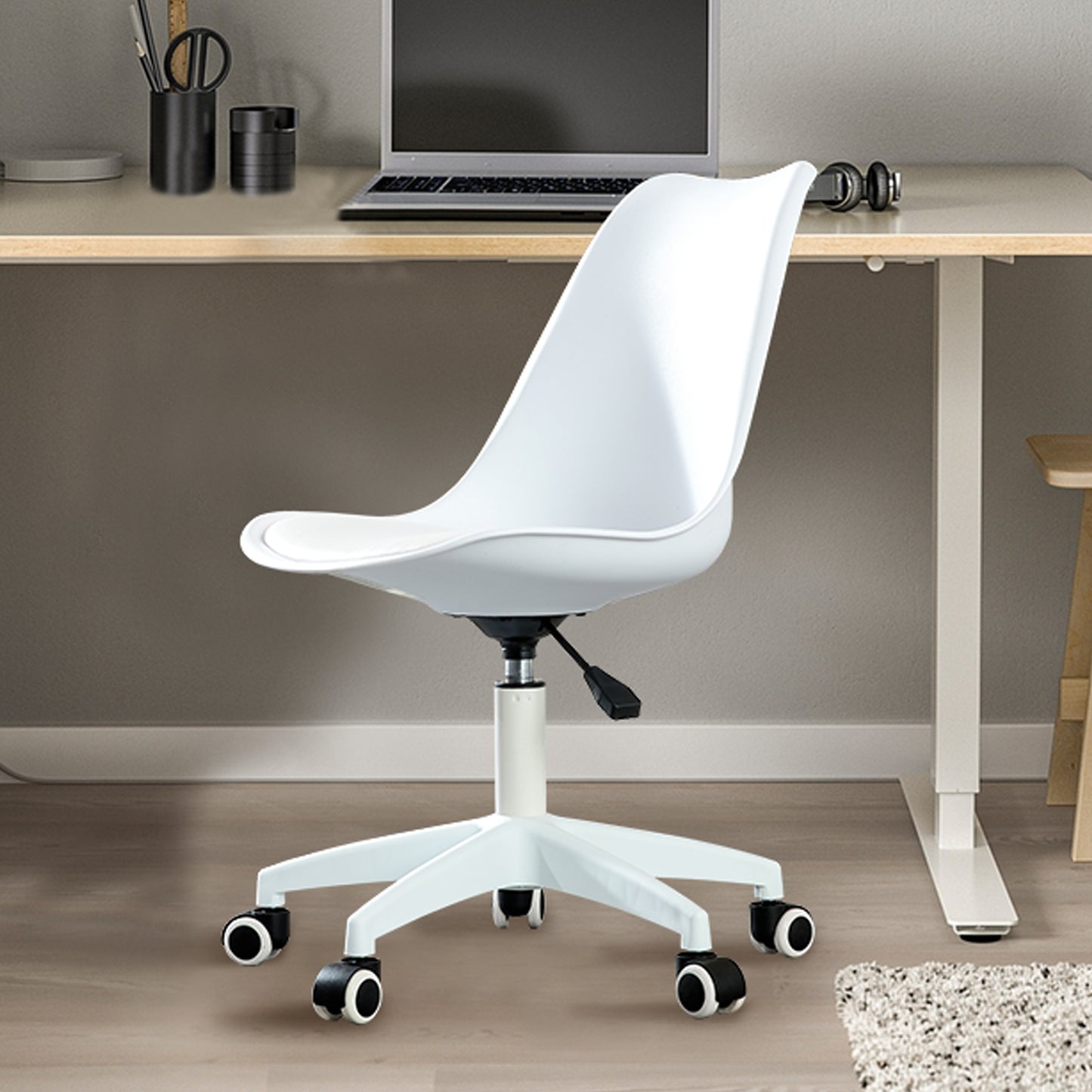 Versatile Swivel Desk Chair