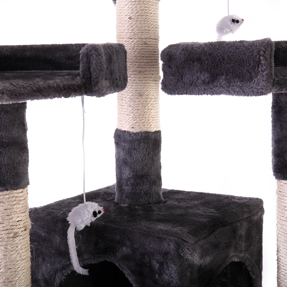 Cozy Cat Castle with Scratching Posts and Fun Levels