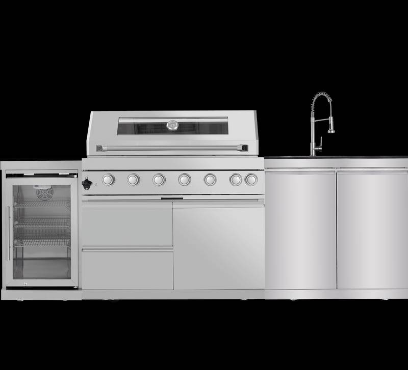 Ultimate Outdoor Grill & Chill Kitchen