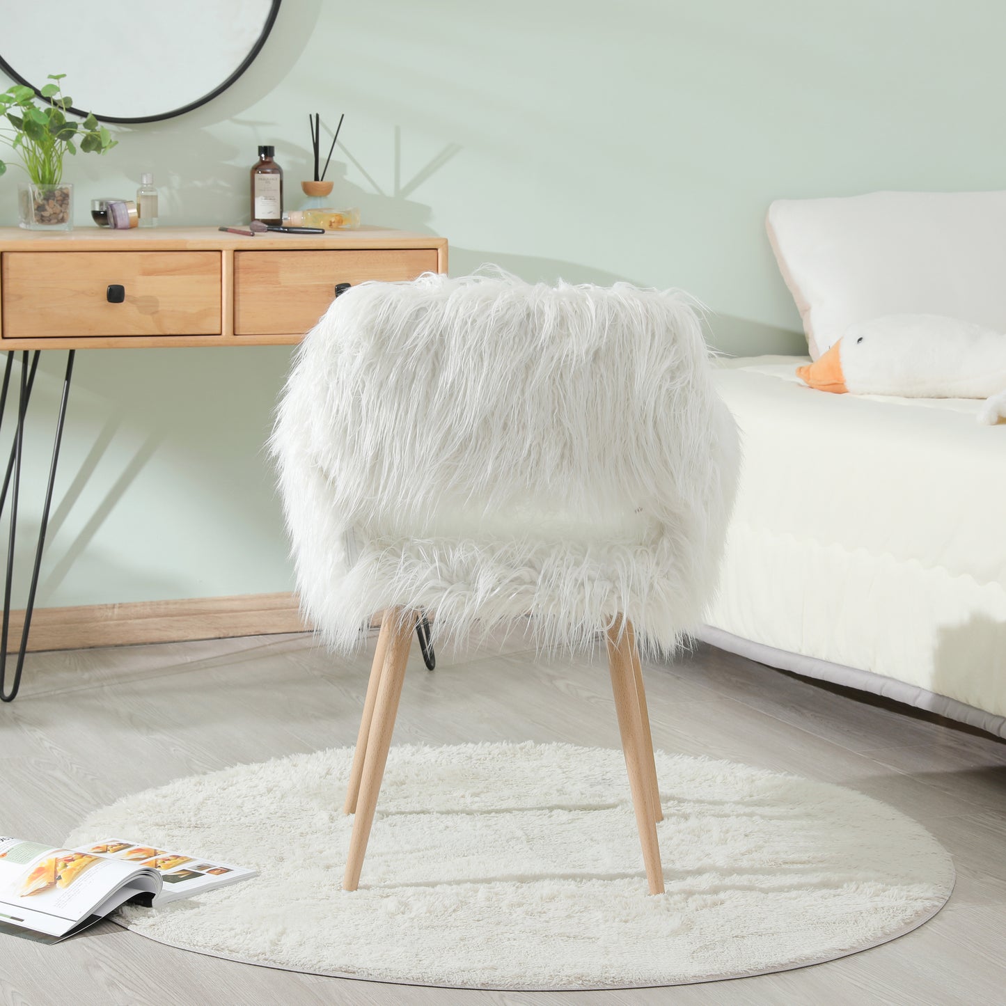 Chic White Faux Fur Makeup Chair with Metal Legs