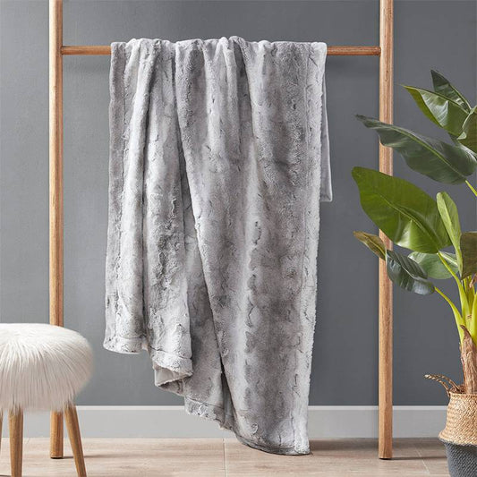 Cozy Luxe Faux Fur Blanket