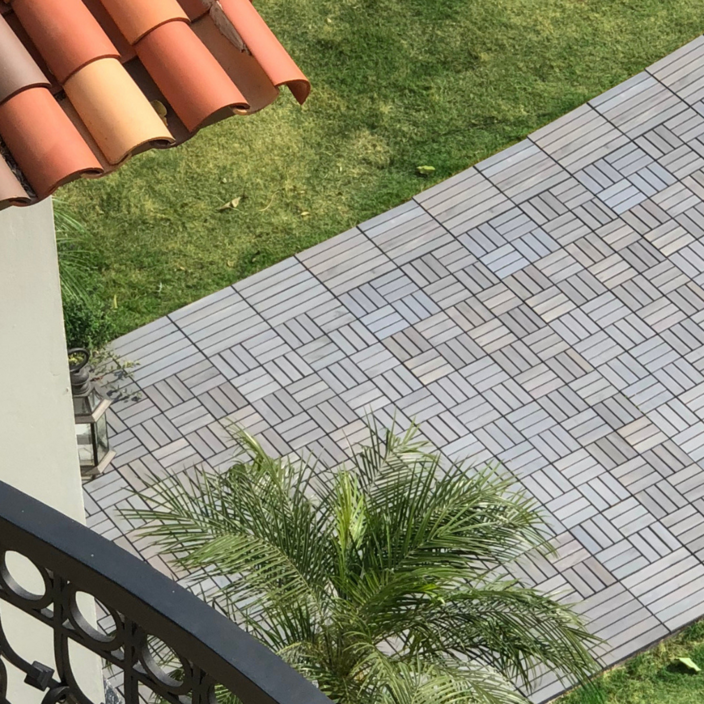 Acacia Interlocking Deck Tiles - Light Gray Outdoor Flooring