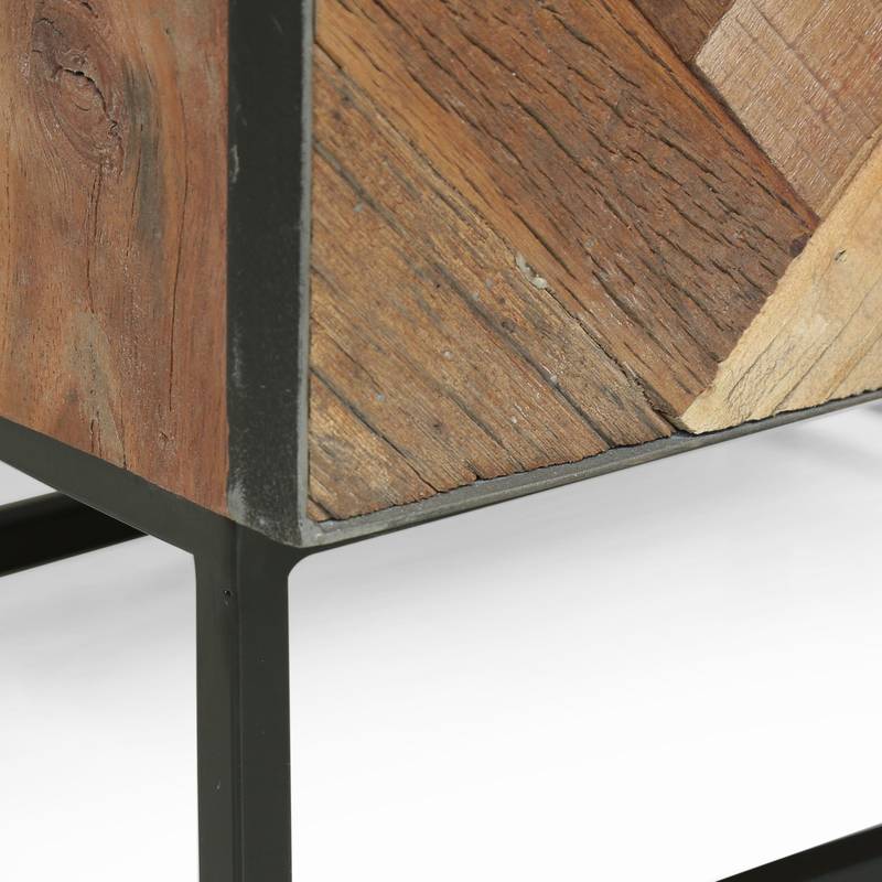 Dreamy Night Stand