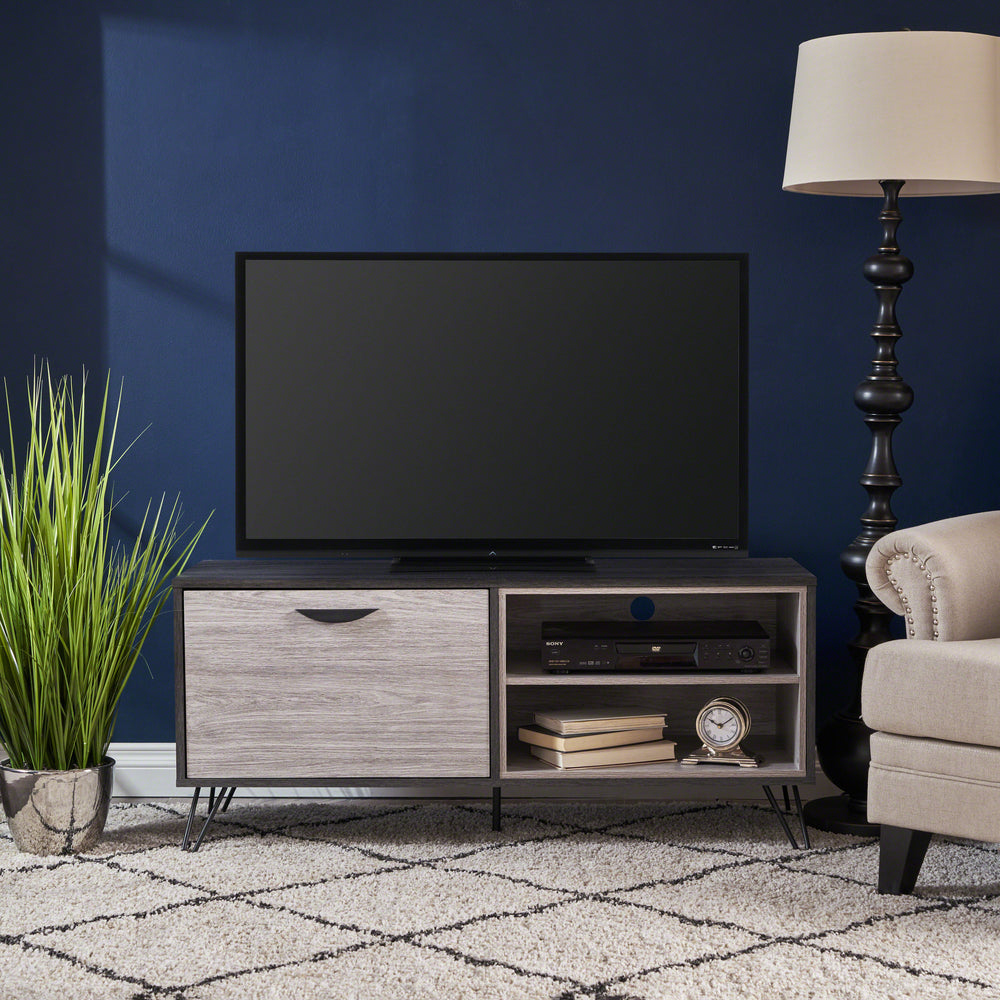 Chic TV Stand