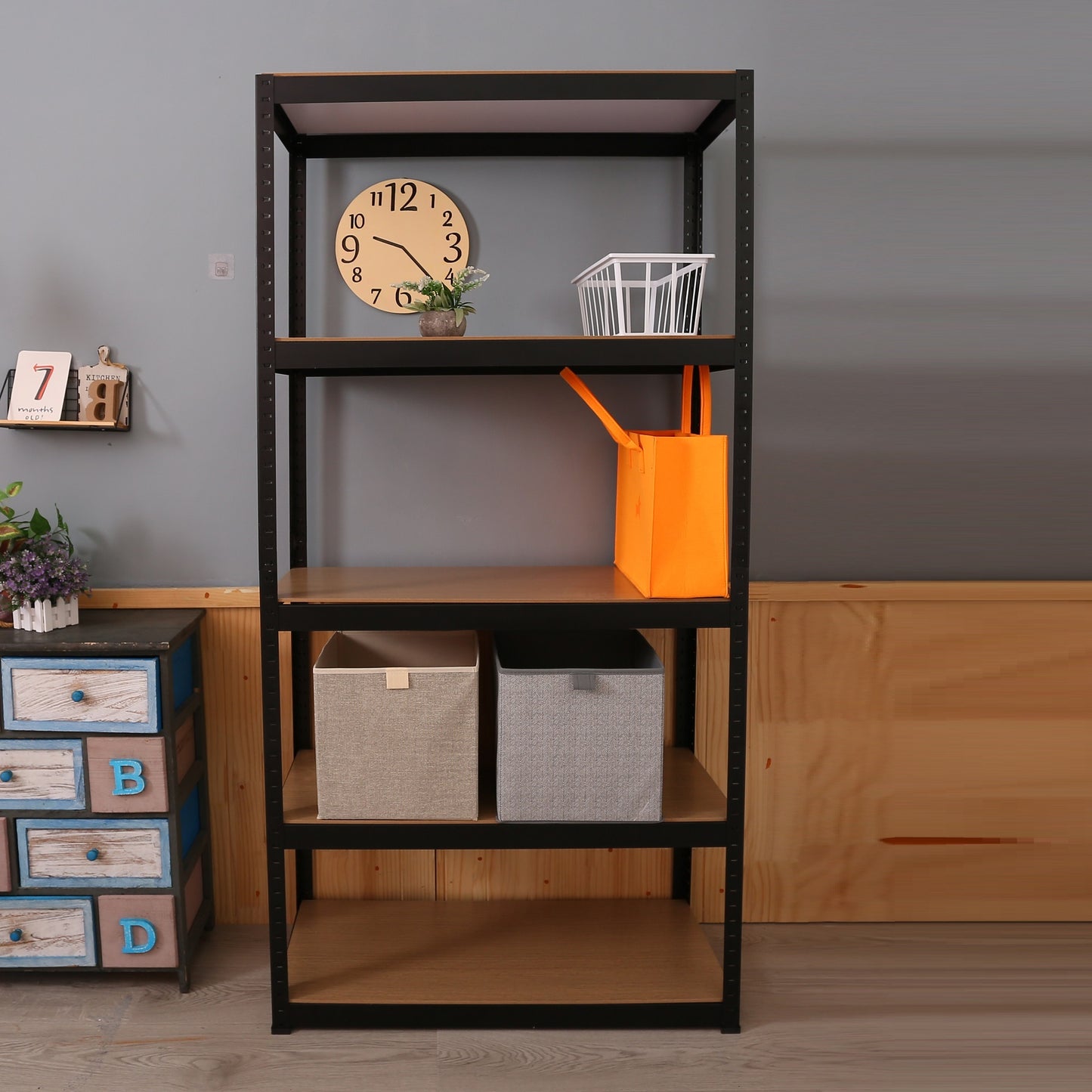 Versatile Heavy-Duty Storage Rack