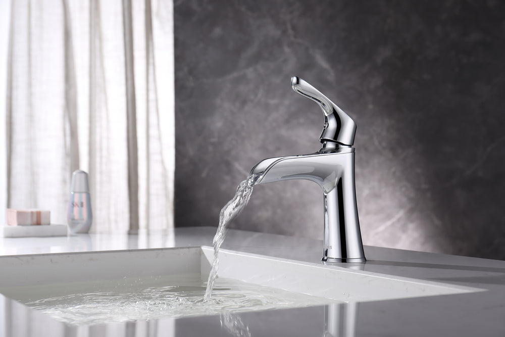 Sleek Single-Handle Bath Faucet