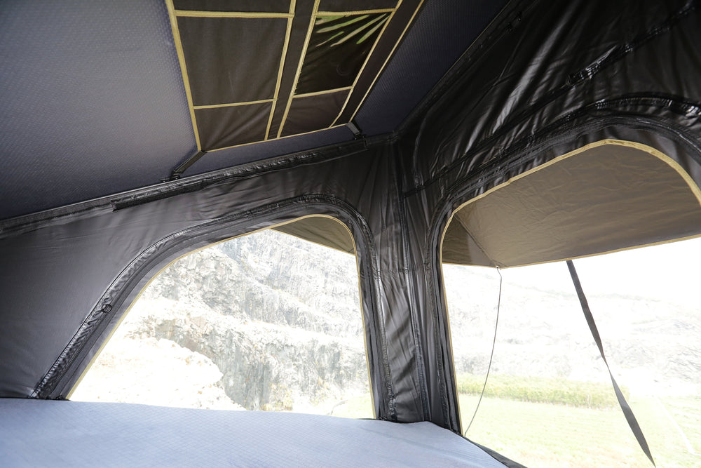 Quick Pop Rooftop Tent: Cozy Adventure for Two to Three!