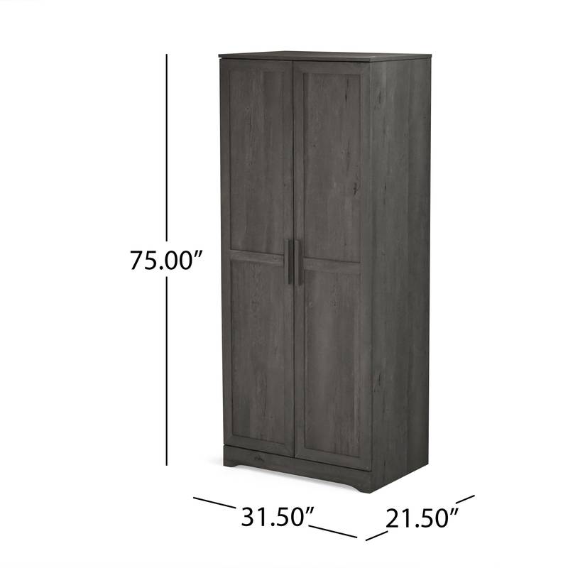 Delaney Chic Wardrobe