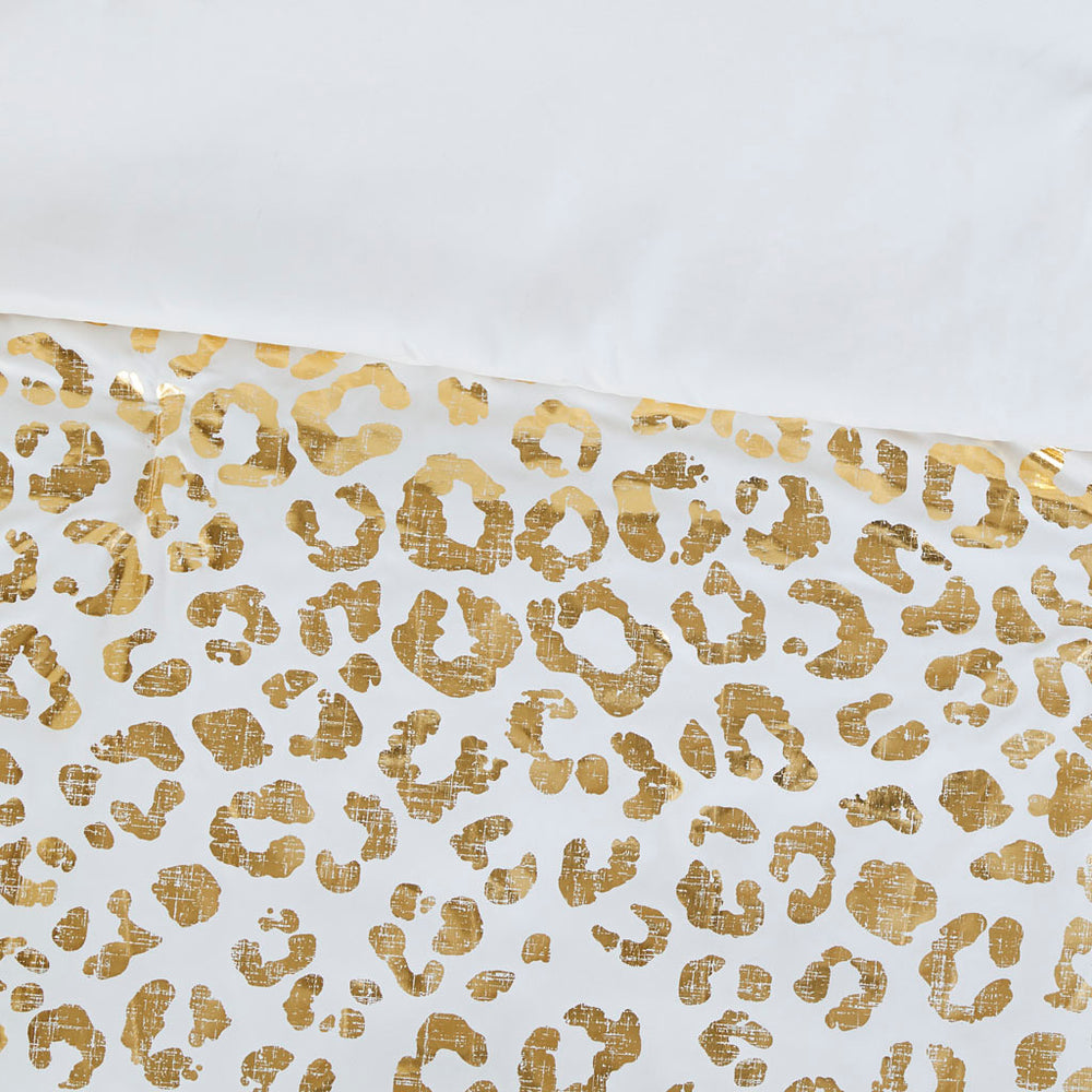 Shimmering Animal Print Comforter Set