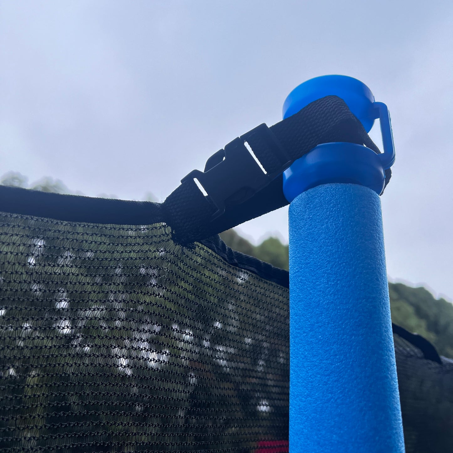 Trampoline Fun Zone with Safety Net & Basketball Hoop