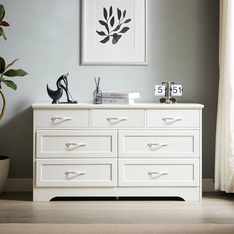 Sleek White 3-Drawer Dresser - Stylish Storage for Any Room