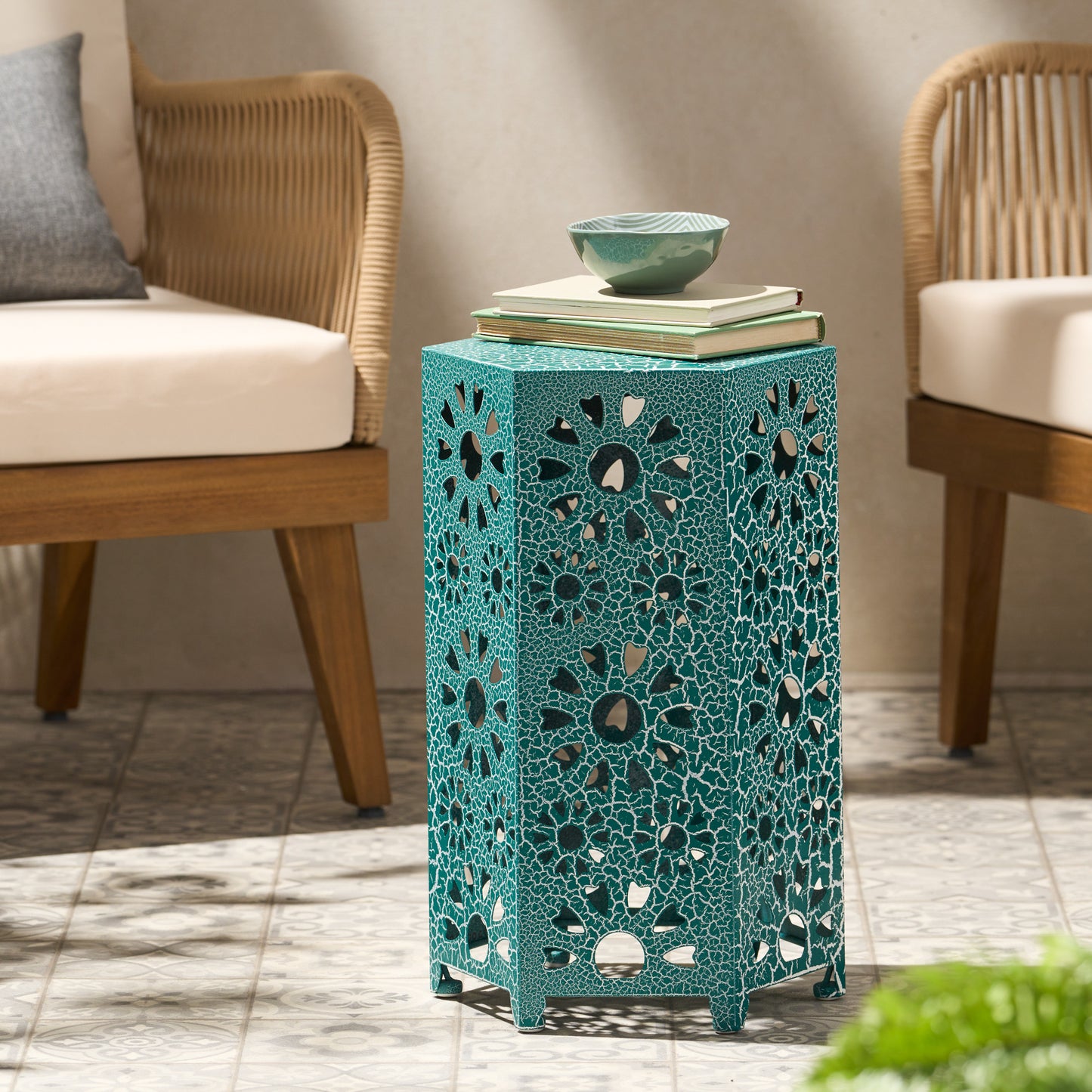 Eliana Chic Side Table