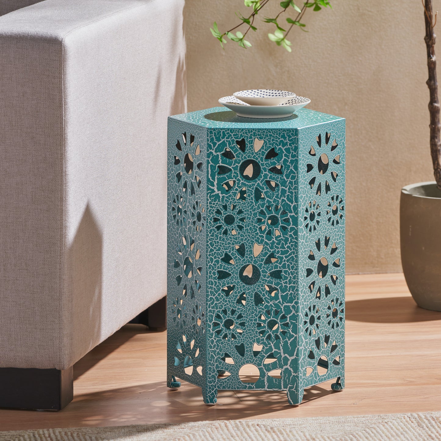 Eliana Chic Side Table