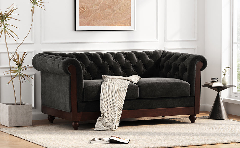 Chesterfield Velvet Loveseat – Elegant Comfort for Any Space