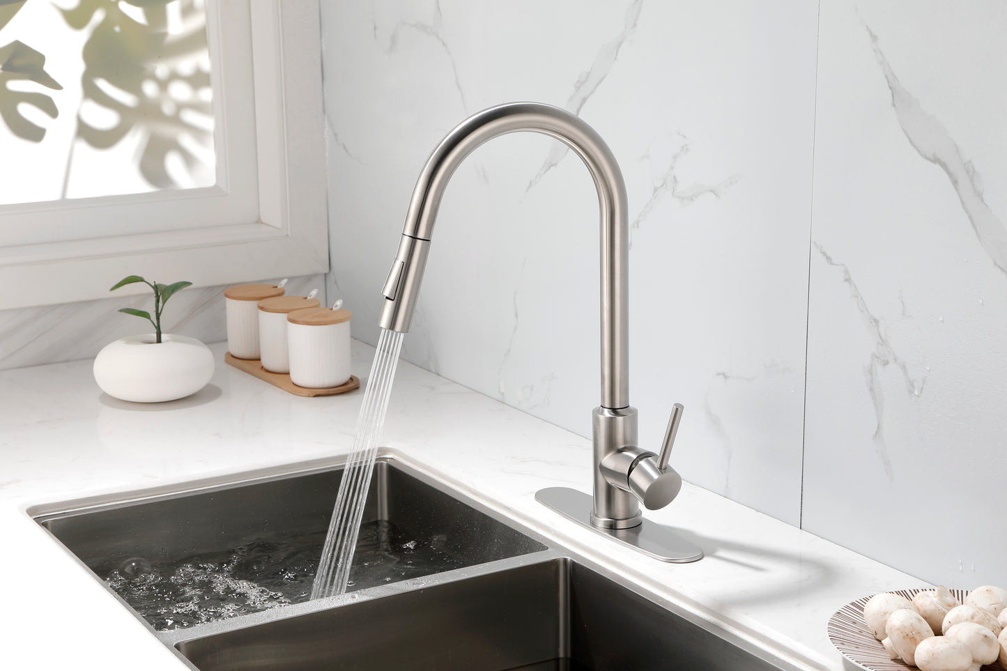 Easy Pull-Down Kitchen Faucet