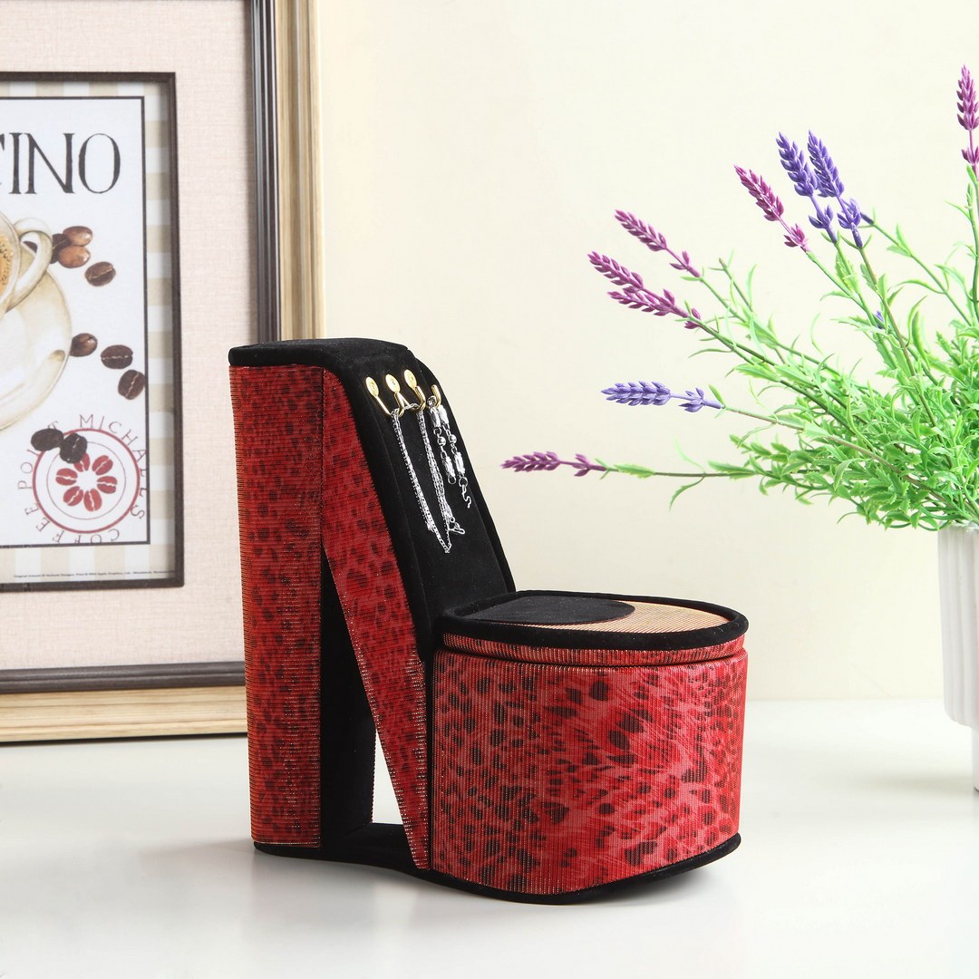 Fierce Fashion Jewelry Box