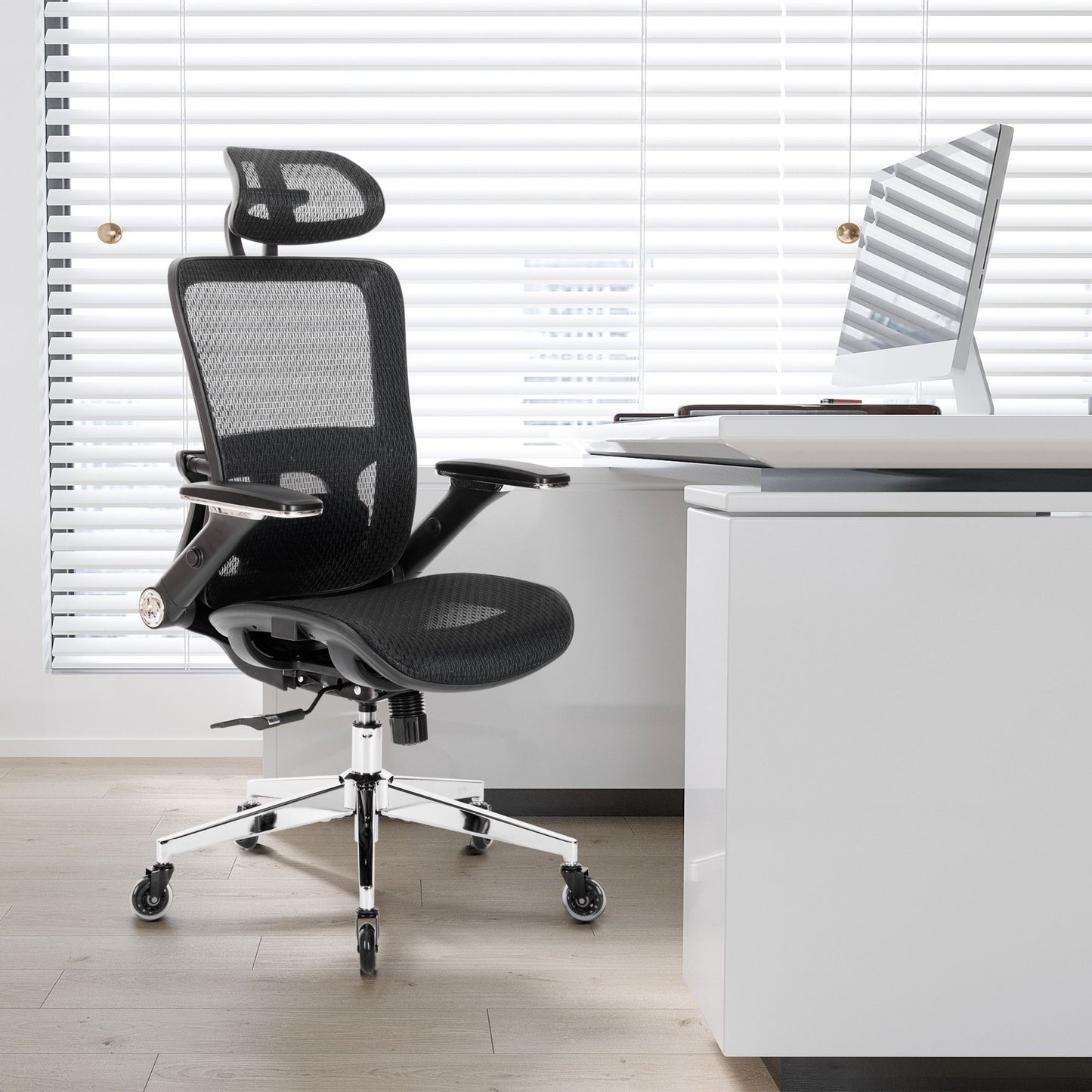 ComfortPlus Mesh Office Chair - Style & Support for Your Workday