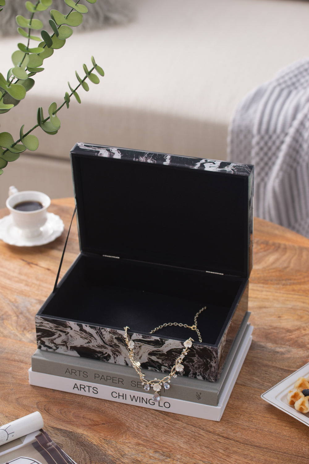 Chic Stackable Black Marbled Jewelry Box